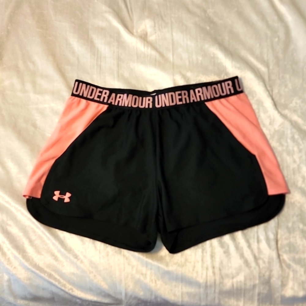 Under Armour Loose Shorts